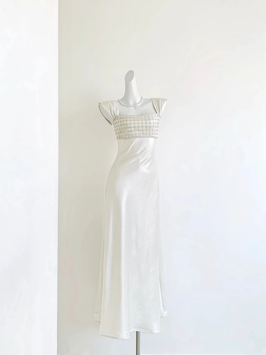 Elegant Ivory Satin Maxi Evening Gown